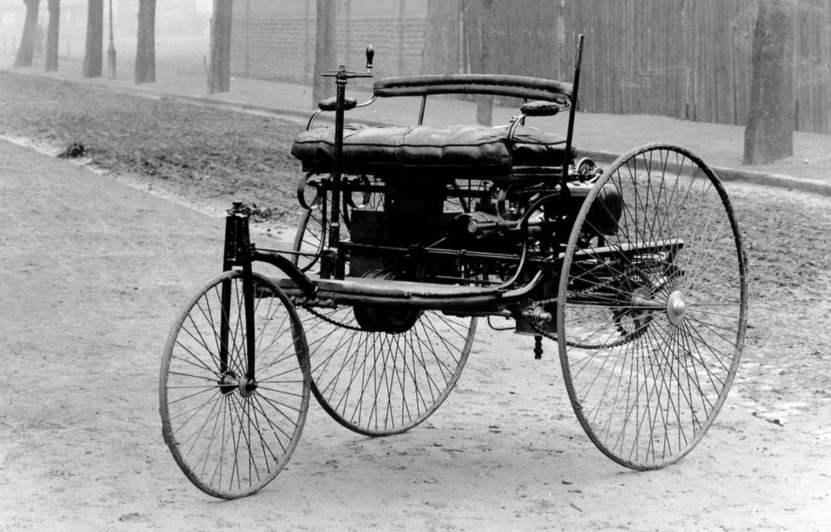 A História do Primeiro Automóvel: Como Tudo Começou