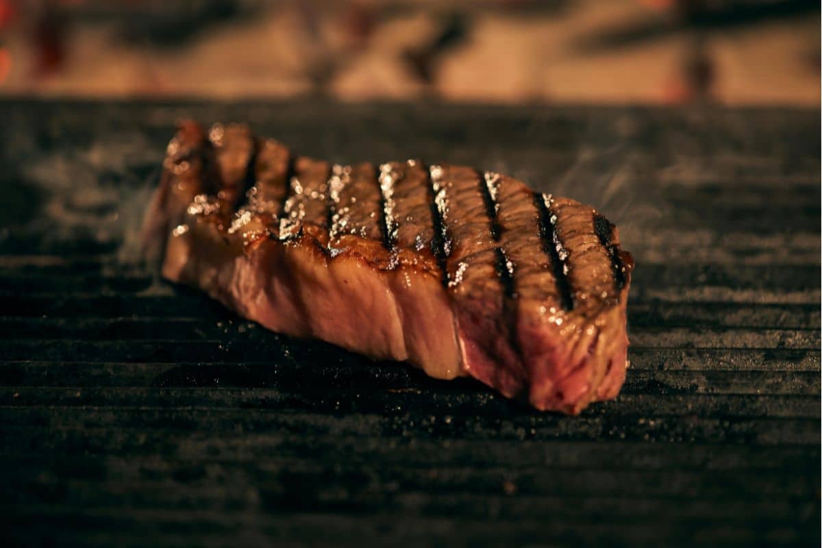 Churrasco brasileiro conquista o título de melhor do mundo no Taste Atlas, superando picanha e alcatra