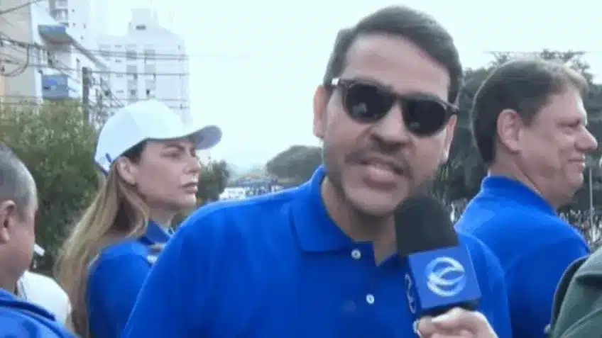 Messias envia mensagem a Flávio Bolsonaro: “Até Judas tem espaço na mesa de Jesus