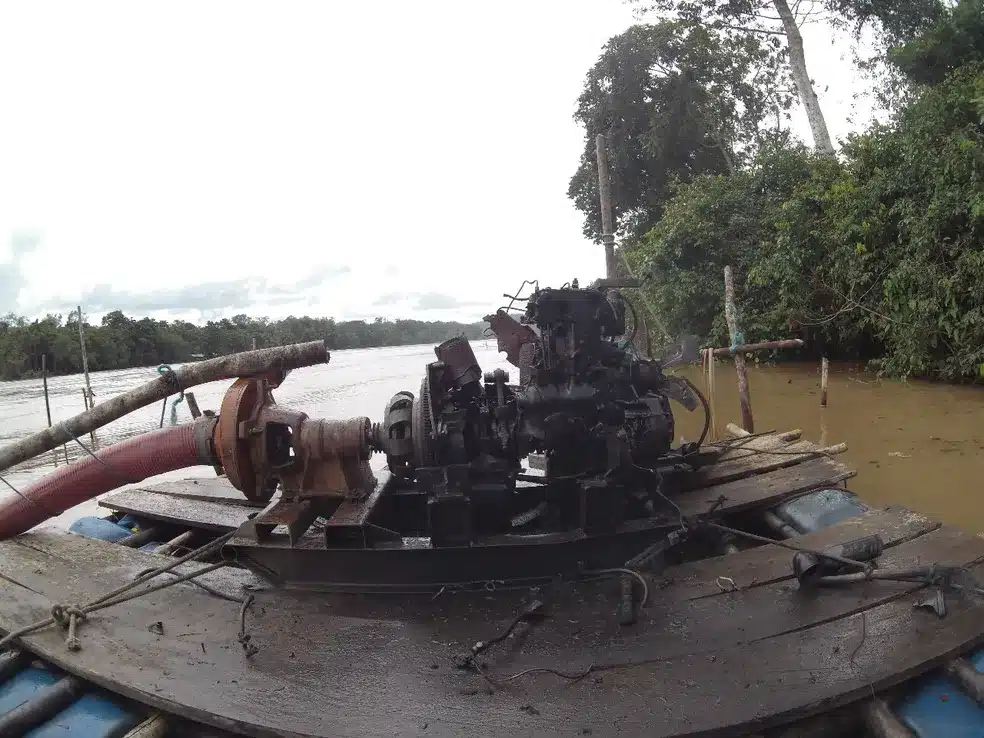 Marinha é pressionada pelo MPF devido a falhas na supervisão do garimpo ilegal na Amazônia