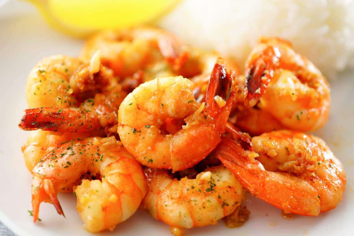Segredos do Chef Espanhol para Grelhar Camarões na Perfeição