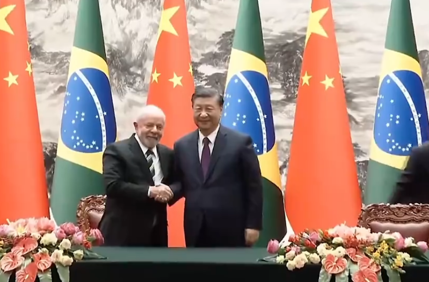 China alcança máximos históricos em comércio com o Brasil sob a liderança de Lula, impulsionada pelo setor de petróleo