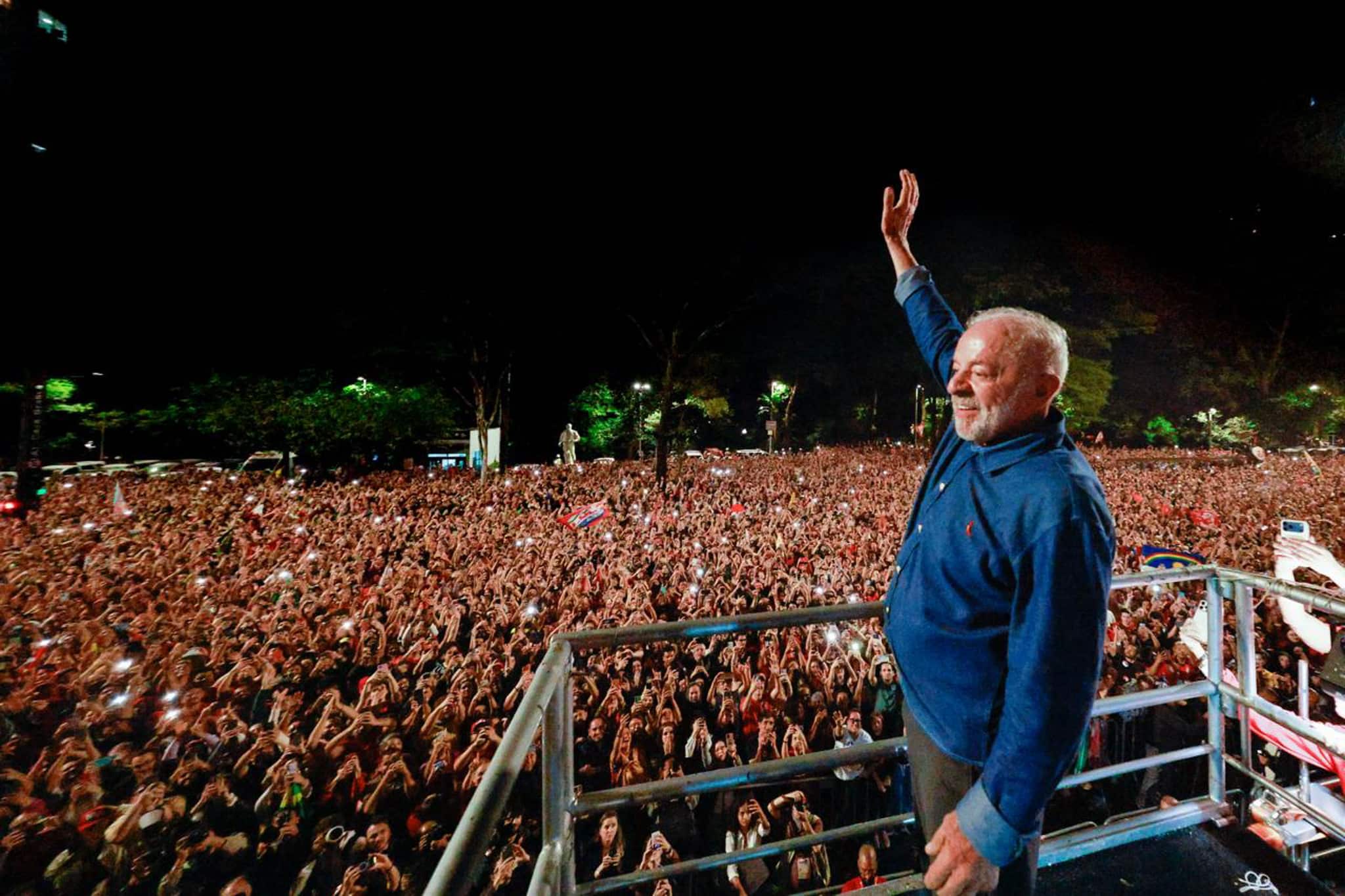 Lula se dirige ao “exército” e prepara pronunciamento à nação após vitória nas urnas