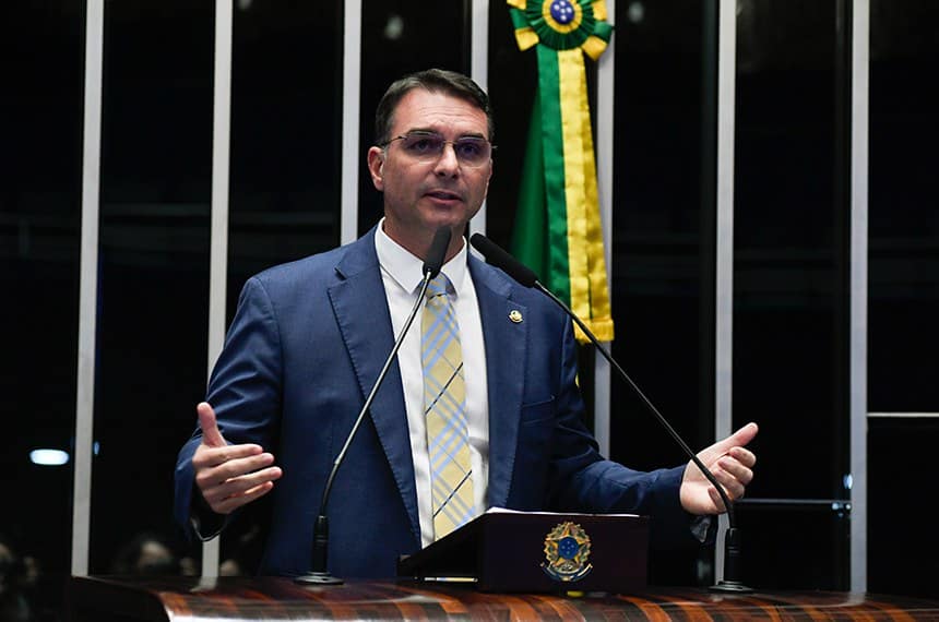 Sete evidências que revelam a conexão de Flávio Bolsonaro com atividades ilícitas e corrupção
