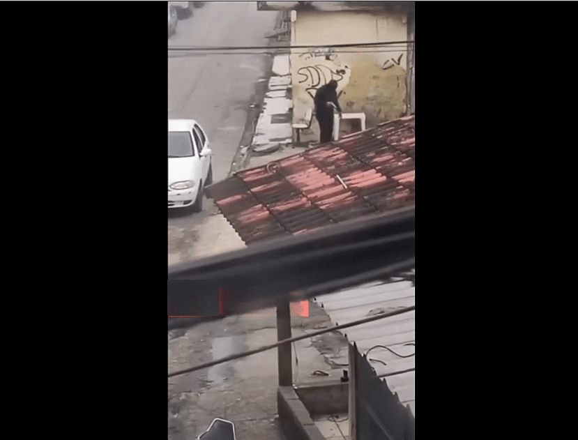 VÍDEO: Ladrões são capturados em ação durante assalto a ponto de venda de drogas. Adivinhe onde!