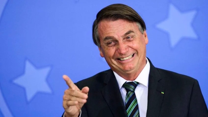 Psicóloga autista recorda proposta polêmica de Bolsonaro sobre eletrochoque